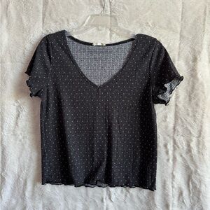 Olivia Rae Black and White V-Neck Blouse